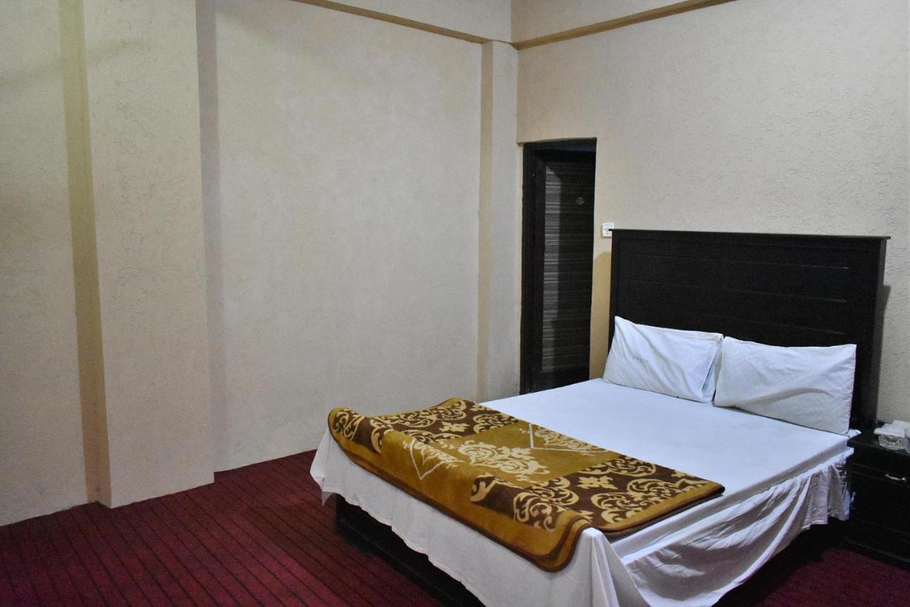 Zara Residence 1 Saidu Sharif Exterior foto